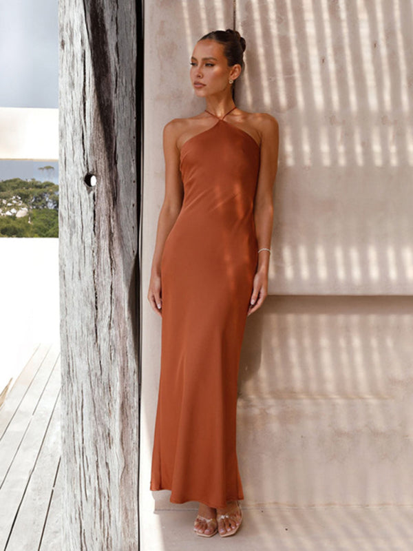 Halterneck- Backless Elegant Dress