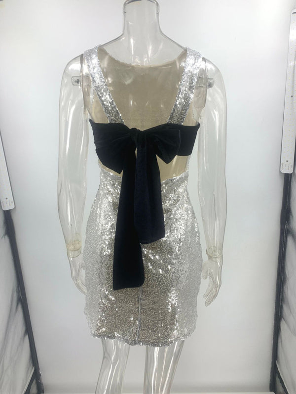 Borne - Sleeveless Fitted Backless Bow Sequin Mini Dress